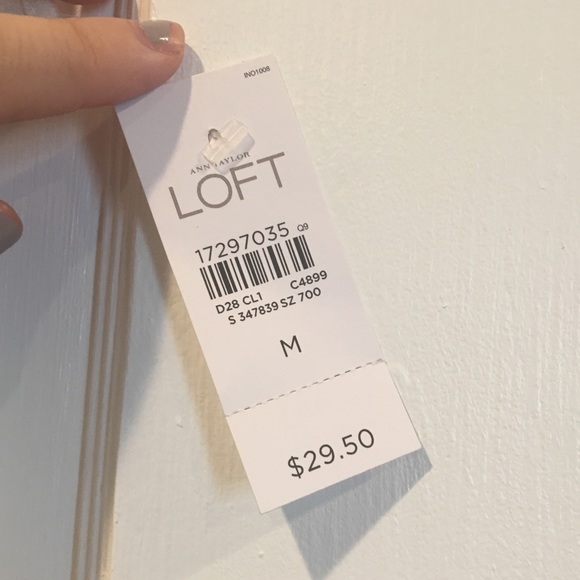 Creme Ann Taylor camisole - Picture 3 of 3